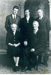 FAM-00064 Gezin van Minze Ennema en Sijke Terpstra