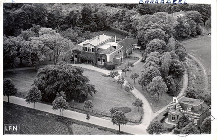 SB-00942  Walburga state, voormalig gemeentehuis