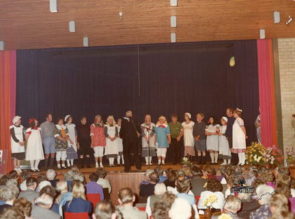 SB-01047 Het kinderkoor tijdens Euphonia 1881 - 1981