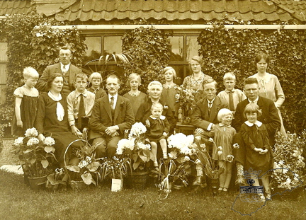 FAM-00122 Familie Postuma