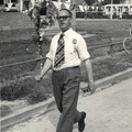 OB-00730 Klaas de Vries tijdens Dorpsfeest